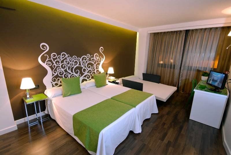 Hotel Teruel Plaza ภายนอก รูปภาพ